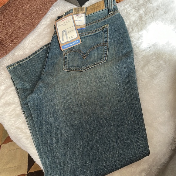 New cut boot jeans Levi’ssize 12 m - Picture 2 of 3